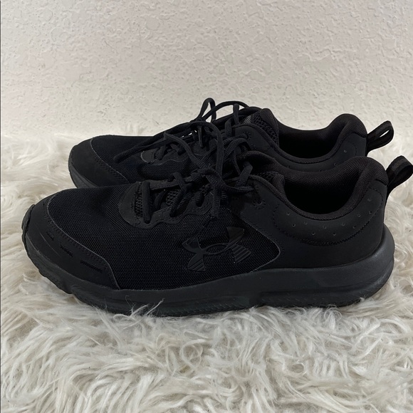 Under Armour Charged Assert 10 Triple Black Sneakers Size 9.5 Men's 3026175-004 - Picture 7 of 12